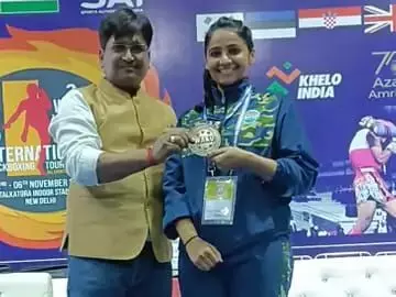 દિલ્હીમાં કિક બોક્સિંગની ટુર્નામેન્ટમાં વડોદરાની યુવતીએ ગોલ્ડ મેડલ જીત્યો