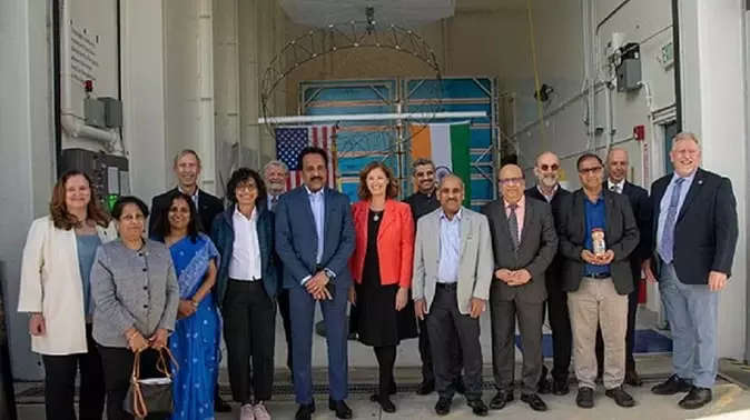 NASA-ISROના સેટેલાઇટને ભારત મોકલતા પહેલા અમેરિકામાં ઉજવણી, વૈજ્ઞાનિકોએ પાઠવ્યું અભિનંદન