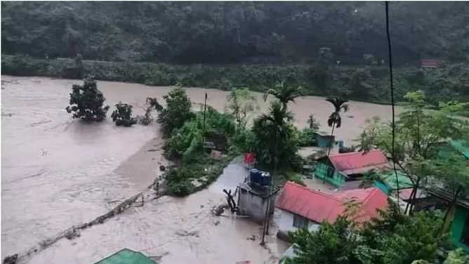 Sikkim Flood : સિક્કિમ પૂરમાં અત્યાર સુધીમાં 51ના મોત, ITBPના હિમવીરોએ 68 લોકોને બચાવ્યા