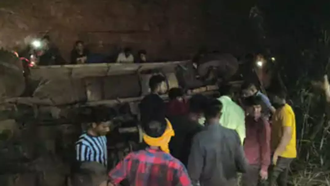 છત્તીસગઢમાં મોટી દુર્ઘટના, બસ ખીણમાં ખાબકતા 12 લોકોના મોત