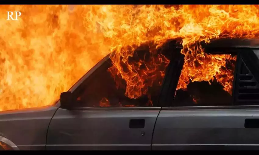 સુરત : બારડોલી-મહુવા રોડ પર CNG કારમાં આગ લાગતા નાસભાગ, કાર ચાલકનો આબાદ બચાવ...