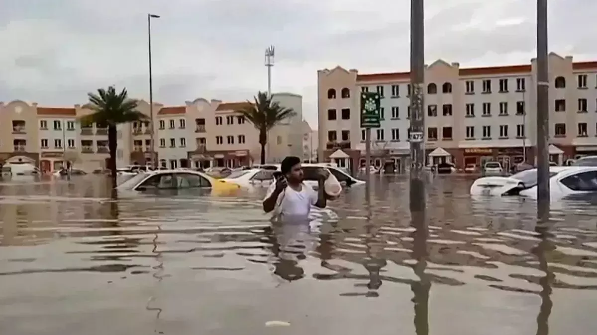 UAEમાં ભારે વરસાદનું કારણ શું છે? માત્ર એક જ દિવસમાં એક વર્ષ જેટલો વરસાદ...