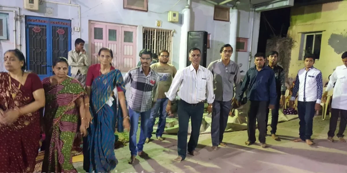 ચૈત્ર નવરાત્રિ નિમિતે ભાવિભકતો દ્વારા ગરબાની રમઝટ બોલાવાઈ
