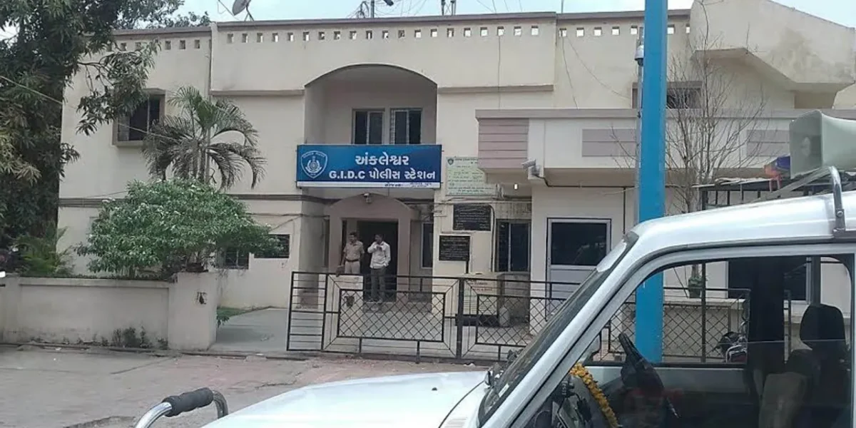 અંકલેશ્વર જીઆઈડીસીની આવકાર સોસાયટીનાં બંધ મકાનમાં ચોરીથી ચકચાર