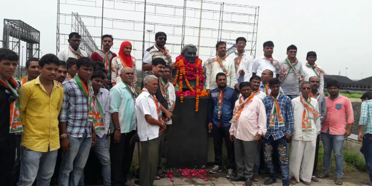 ભરૂચ જિલ્લામાં સ્વ.રાજીવ ગાંધીની જન્મ તિથિની ઉજવણી કરતુ કોંગ્રેસ