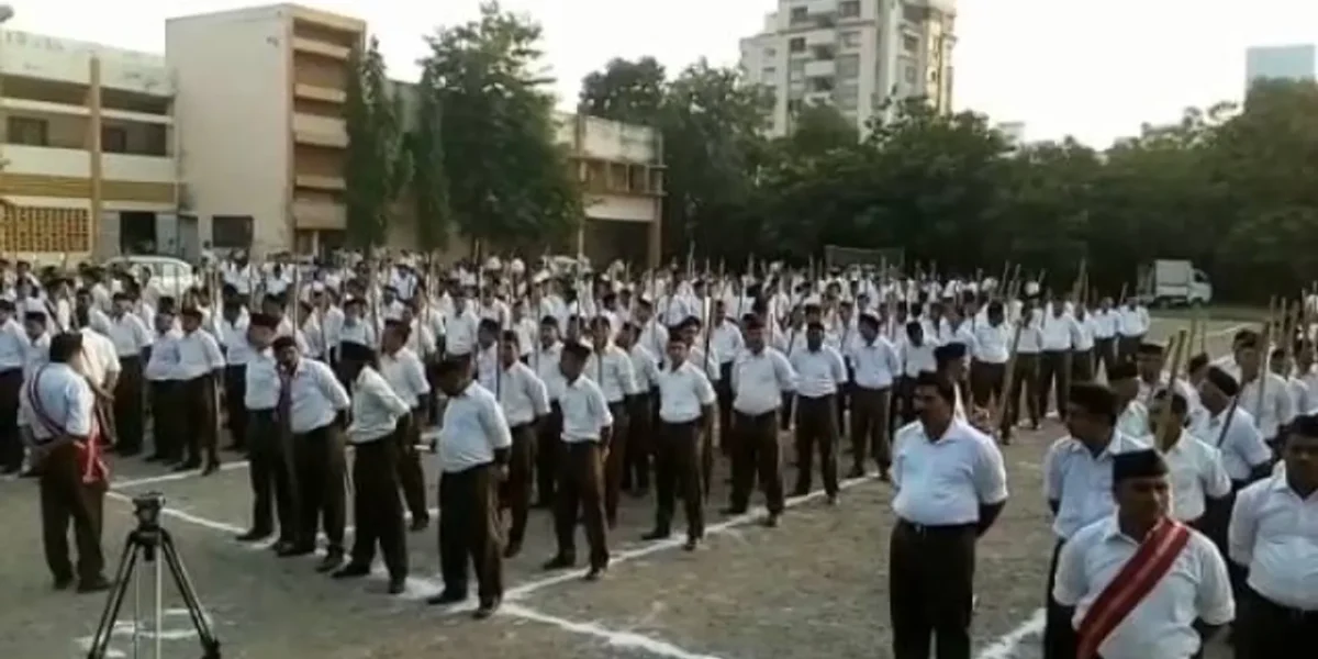રાજકોટ માં RSS દ્વારા નવા ગણવેશ સાથે પથ સંચાલન