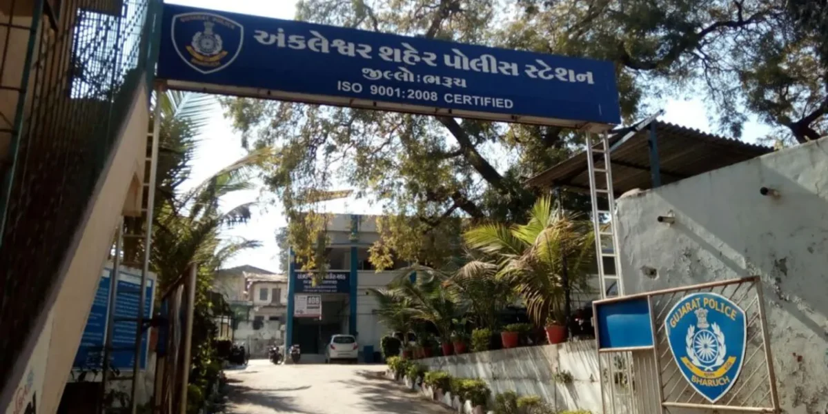 અંકલેશ્વરમાં ધમધમતા જુગારધામ પર પોલીસે બોલાવી તવાઈ