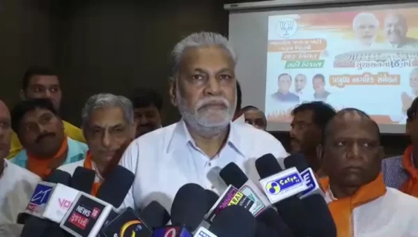 ગુજરાતમાં ચાલી રહેલા જળ સંચય અભિયાનની દેશભરમાં નોંધ લેવાઈ રહી છેઃ પુરષોત્તમ રૂપાલા