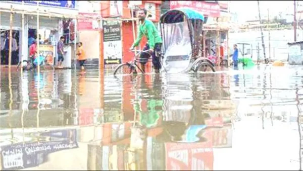 અનેક રાજ્યોમાં વરસાદ તાંડવના પગલે ૧૨ના મોત