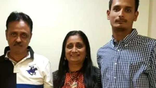 વડોદરાના પરિવારની પાવગઢ નજીક સામૂહિક આત્મહત્યા, કારમાંથી મૃતદેહ મળ્યા