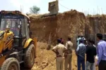 ચાંદખેડામાં ભેખડ ધસી પડતા ૩ ના મોત, ૧ ઘાયલ