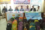 ભરૂચઃ HIV ગ્રસ્ત પરિવારના બાળકોને રિલાયન્સ કંપની દ્વારા સ્કૂલ-કીટનું વિતરણ