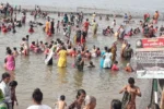 નર્મદા કાંઠે આવેલા ઓઝ(અવધપુરી)માં ચાલતા અર્ધકુંભનું છે અનેરૂં મહાત્મય  