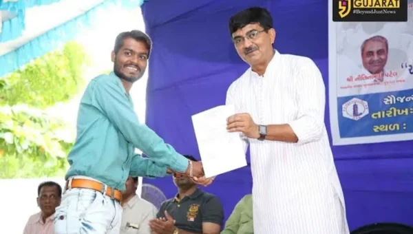 ભરૂચ નગરપાલિકાનો ”સેવા સેતુ” કાર્યક્રમ ધારાસભ્ય દુષ્યંત પટેલની અધ્યક્ષતામાં યોજાયો