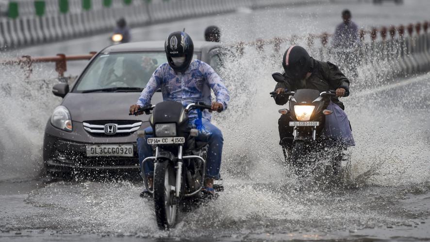 ઉત્તર ભારતમાં અતિભારે વરસાદથી સર્જાયો વિનાશ 
