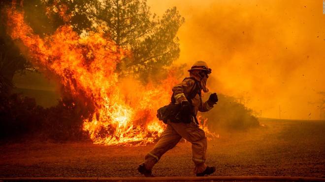 ઉત્તરી કેલિફોર્નિયાના જંગલોમાં લાગી ભીષણ આગ : 23ના મોત