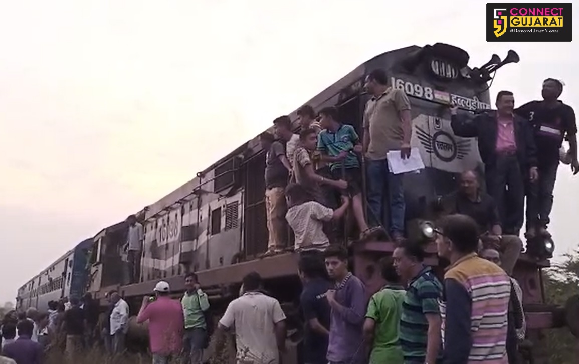 ઝઘડિયાઃ માધવપુરા ફાટક પાસે લોકોએ ટ્રેનને રોકી નોંધાવ્યો વિરોધ