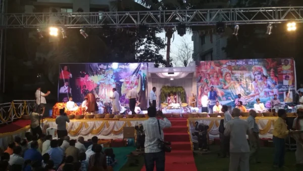 ભરૂચ: શ્રીજી મંદિર દ્વારા હોળી રસીયા તથા ફૂલફાગ મહોત્સવ યોજાયો