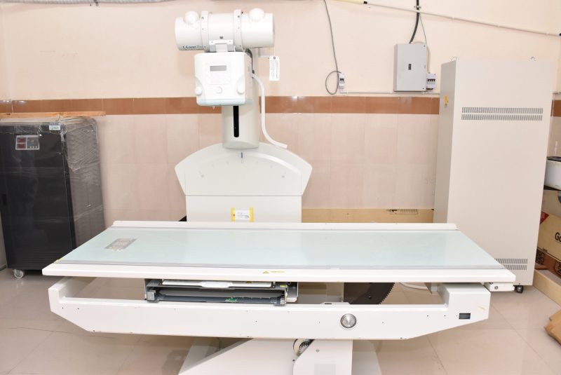 જામનગર : જી.જી. કોવિડ હોસ્પિટલમાં દર્દીઓ માટે પોર્ટેબલ એક્સ-રે મશીન કાર્યરત