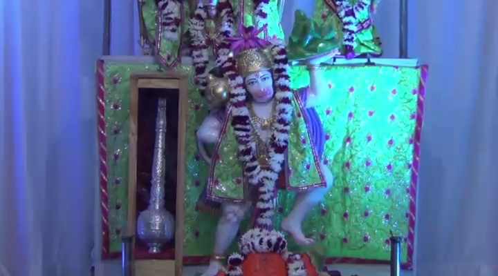 જામનગર : રામદુત હનુમાન મંદિરખાતે માગશર માસ નિમિત્તે ચાંદીની ગદા અર્પણ કરાય