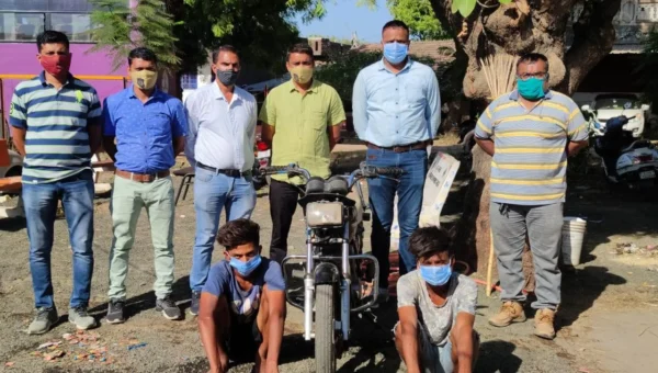 ભરૂચ: રાજપારડી પોલીસ મથક વિસ્તારમાંથી ચોરી થયેલી બાઇક સાથે બે રીઢા ચોર ઝડપાયા