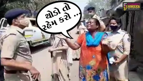 નવસારી : ગાયત્રી મંદિર નજીકના આવાસો તોડવા પહોંચી ટીમ, મહિલાઓએ કહ્યું થોડી રહેમ તો કરો…
