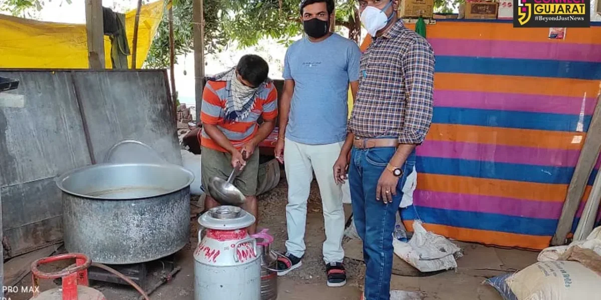 વલસાડ : ધરમપુર તાલુકામાં સ્‍વાસ્‍થ્‍યવર્ધક અમૃતપેય ઉકાળો અને શંશમનીવટીનું વિતરણ કરાયું