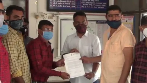 જામનગર : 25% ફી માફીના બદલે સંપૂર્ણ ફી વસૂલતી CBSC શાળા, NSUI દ્વારા જિલ્લા શિક્ષણાધિકારીને કરાઇ રજૂઆત