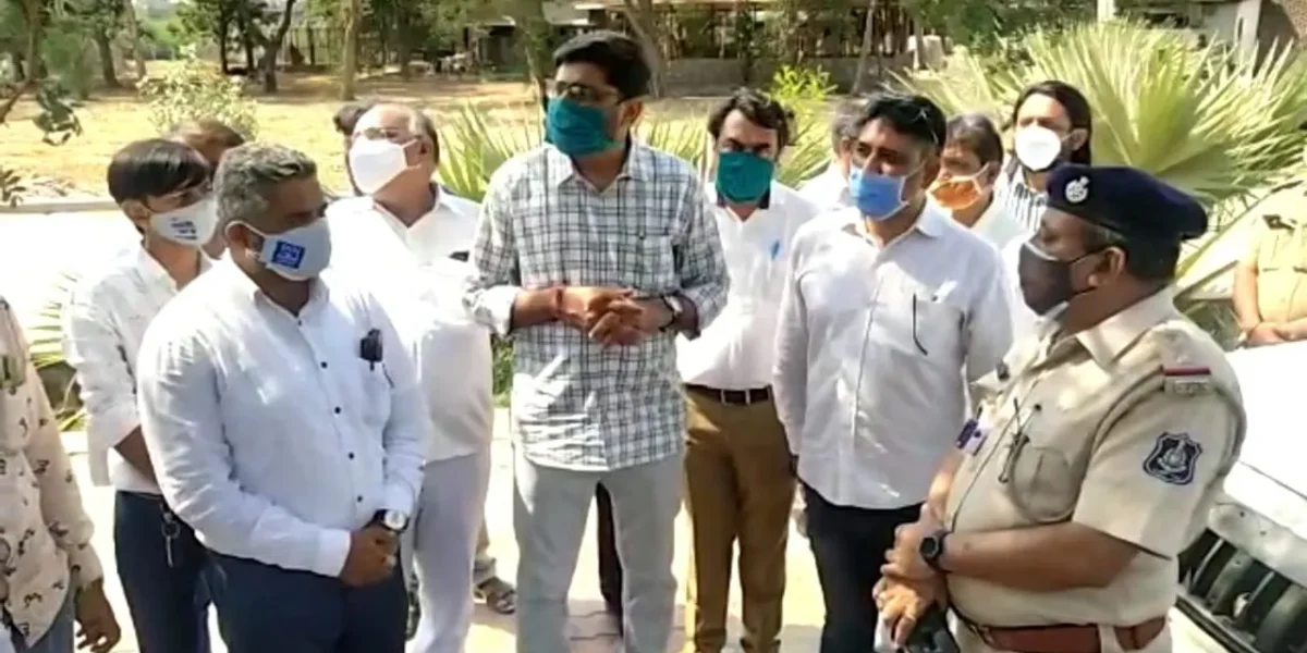 ભરૂચ: આપ ગુજરાતના પ્રમુખ ગોપાલ ઇટાલિયાએ પટેલ વેલફેર હોસ્પિટલની મુલાકાત, કહ્યું કોઈ રાજકારણ નહીં માત્ર સેવા કરીશું