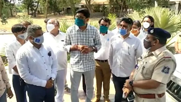 ભરૂચ: આપ ગુજરાતના પ્રમુખ ગોપાલ ઇટાલિયાએ પટેલ વેલફેર હોસ્પિટલની મુલાકાત, કહ્યું કોઈ રાજકારણ નહીં માત્ર સેવા કરીશું