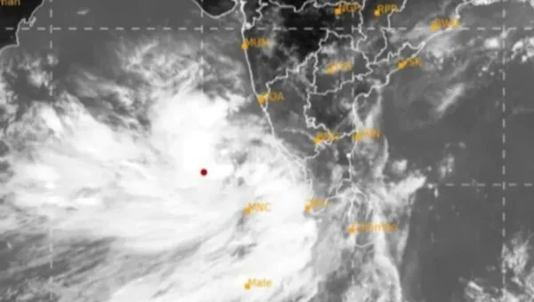 Tauktae Cyclone Live: ક્યાં પહોંચ્યું વાવાઝોડું? જુઓ લાઈવ લોકેશન