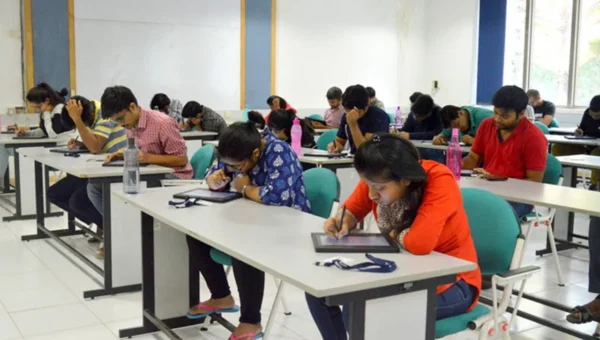 ગુજરાતમાં પહેલી જુલાઇથી લેવાશે ધોરણ 12ની બોર્ડની પરીક્ષાઓ, શિક્ષણમંત્રીએકરી જાહેરાત