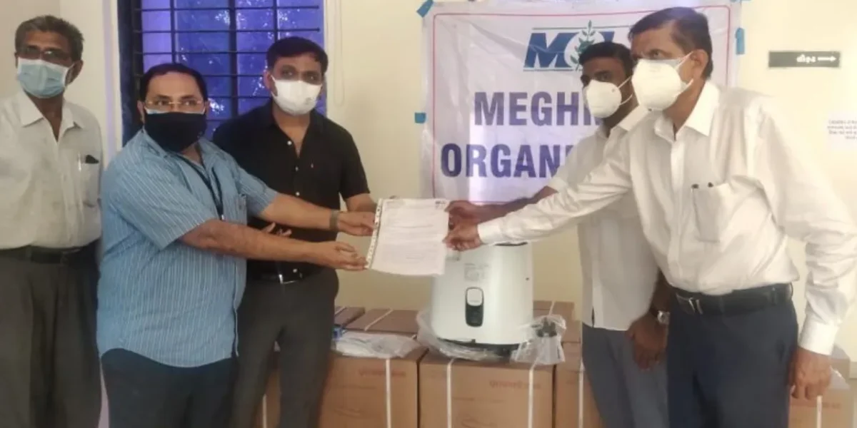 ભરૂચ: દહેજની યોકોહામા અને મેઘમણી કમ્પનીએ ઓક્સિજન કોન્સ્ટ્રેટર મશીન કલેકટરને અર્પણ કર્યા