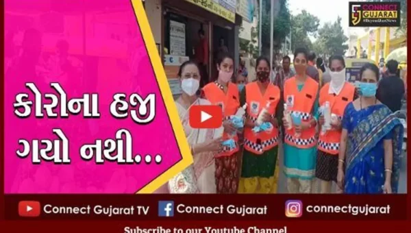 અમદાવાદ : ખોખરાના બજારોમાં સેનીટાઇઝર અને માસ્કનું વિતરણ, હજી પણ સાવચેતી જરૂરી