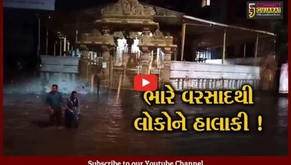 અમદાવાદ: ભારે વરસાદના કારણે હજારો લોકો અટવાયા,સમગ્ર બીઆરટીએસ રૂટ બંધ