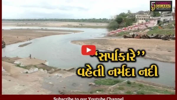 વડોદરા : ભર ચોમાસે ચાંદોદમાં નર્મદા નદીના પાણીનો પ્રવાહ ઘટ્યો, શ્રદ્ધાળુ અને નાવિકોને હાલાકી…