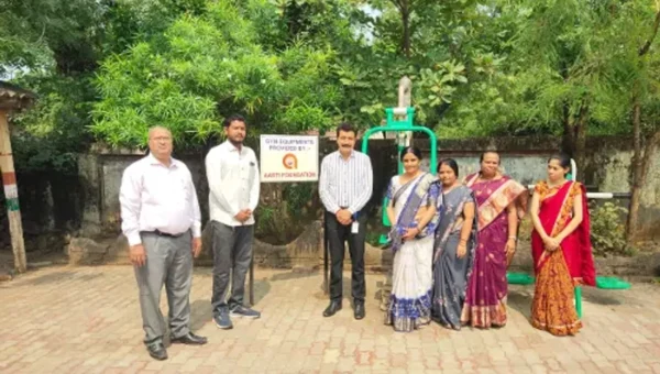 ભરૂચ: ઝઘડિયાની વંઠેવાડની પ્રાથમિક શાળામાં આરતી ઇન્ડસ્ટ્રીઝ દ્વારા કસરતના સાધનો અર્પણ કરાયા