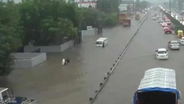 દિલ્હી-NCR પાણી-પાણી: ભારે વરસાદને લઇ ‘યલો એલર્ટ’ જાહેર