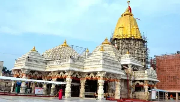 જાણો માતાજીના 52 શક્તિપીઠોના નામ અને સ્થાનો, નવરાત્રીમાં જઈ શકો છો દર્શન માટે.!