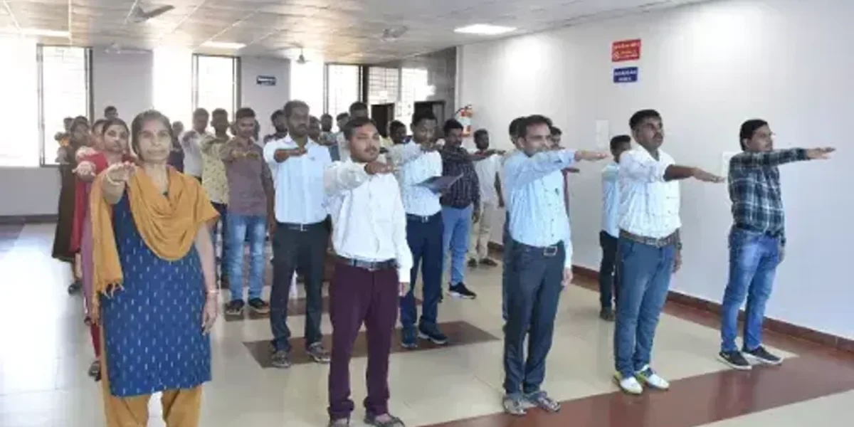 ડાંગ : રાષ્ટ્રીય એકતા દિવસની ઉજવણીના ભાગરૂપે કર્મયોગીઓએ લીધા રાષ્ટ્રીય એકતાના શપથ