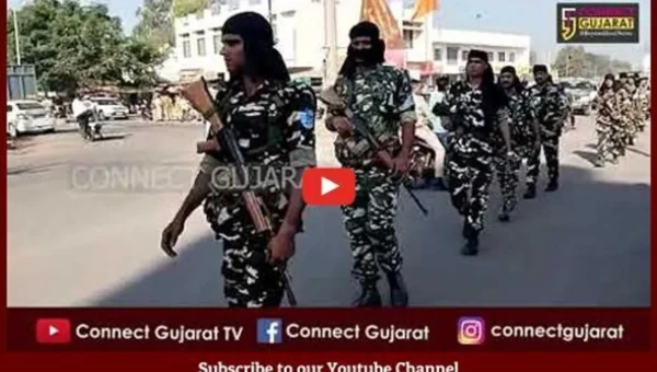 ભરૂચ: PM નરેન્દ્ર મોદીની જંબુસરમાં આવતીકાલે જનસભા, સુરક્ષાની ચકાસણી માટે BSF દ્વારા યોજાઈ ફૂટ માર્ચ