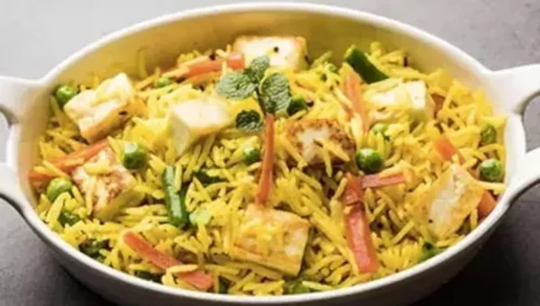 ઘરે જ બનાવો રેસ્ટોરન્ટ સ્ટાઈલ તંદૂરી પુલાવ, જાણો તેની રેસીપી