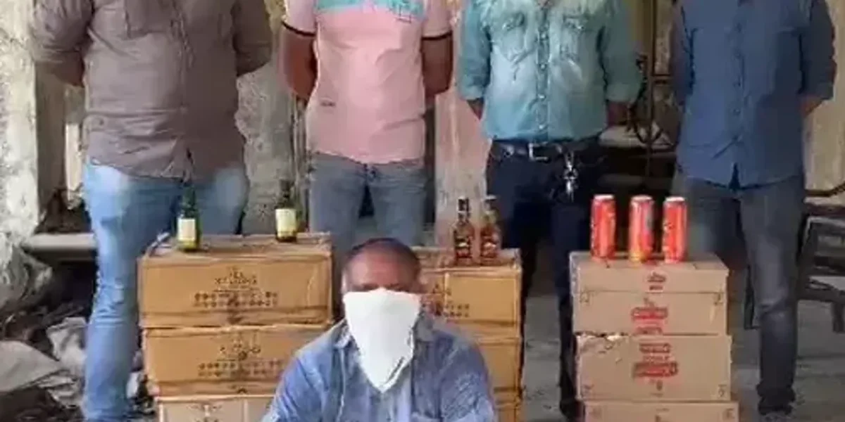 ભરૂચ : ઉછાલી નજીક ફાર્મ હાઉસ પર LCBના દરોડા, દારૂના જથ્થા સાથે 1 ઈસમની ધરપકડ કરી