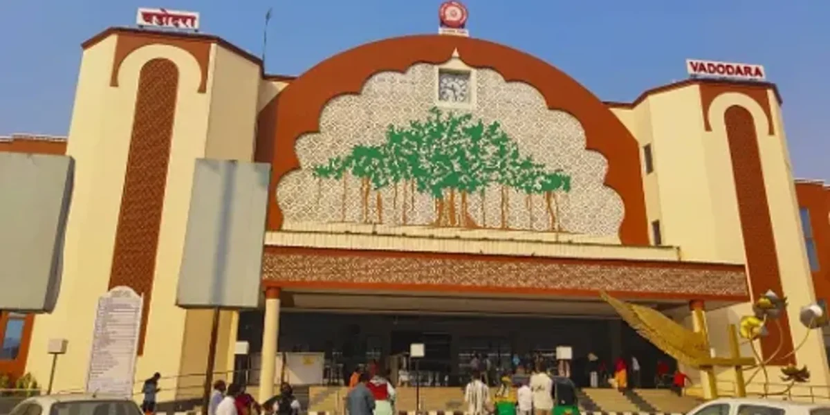 વડોદરા રેલ્વે સ્ટેશન પર ટ્રેનોનું દબાણ ઓછું કરવા નિર્ણય, જાન્યુઆરીથી 6 ટ્રેનોના સમયમાં ફેરફાર..!
