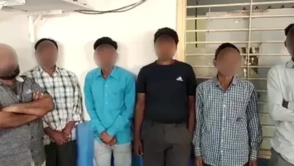 અંકલેશ્વર : જીન ફળિયામાંથી જુગાર રમતા 2 મહિલા સહિત 8 ઈસમોની ધરપકડ, અન્ય એક ઈસમ વોન્ટેડ