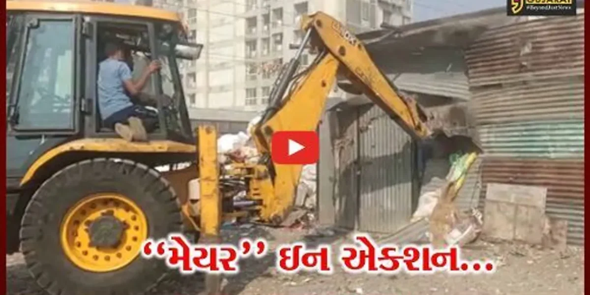 વડોદરા : ગોત્રી હાઇટેન્શન રોડ પરના દબાણો પર ફરી વળ્યું પાલિકાનું બુલ્ડોઝર, ખુદ મેયરે કામગીરીનું કર્યું નિરીક્ષણ…