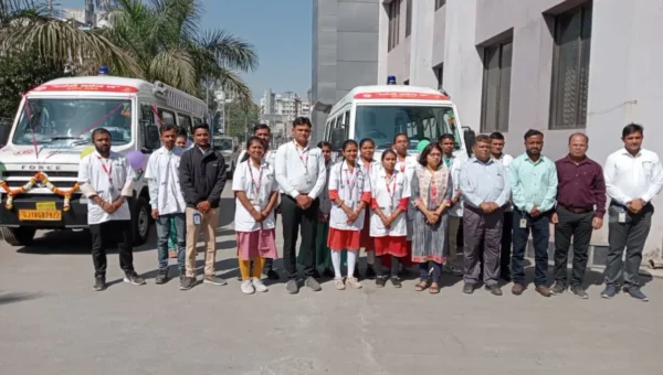 વલસાડ જિલ્‍લા કલેકટરના હસ્તે 2 ધન્‍વન્‍તરી આરોગ્‍ય રથનો શુભારંભ કરાયો…