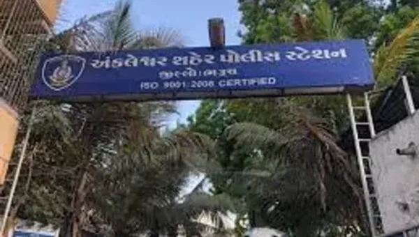 અંકલેશ્વર: જૂના દીવા ગામની સીમમાંથી જુગારધામ ઝડપાયુ,7 જુગારીઓ ફરાર