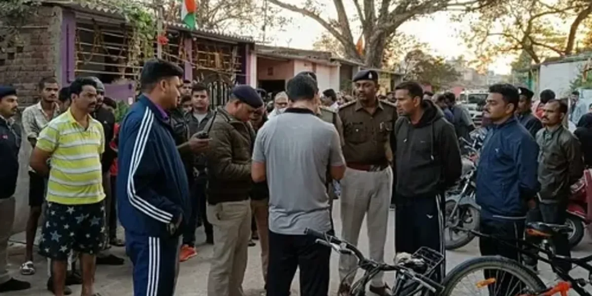 પતિ બન્યો હત્યારો : છત્તીસગઢમાં પતિએ જ પત્ની અને ત્રણ પુત્રીઓ પર તલવાર વડે કર્યો હુમલો, એક પુત્રીનું મોત.. !