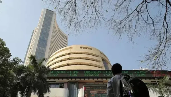 Stock Market : આજે નજીવા વધારા સાથે વેપારની શરૂઆત, નિફ્ટી 17100 ની નીચે ખૂલ્યો, સેન્સેક્સ 40 પોઈન્ટ વધ્યો; બેંક નિફ્ટી 39600 ની નીચે